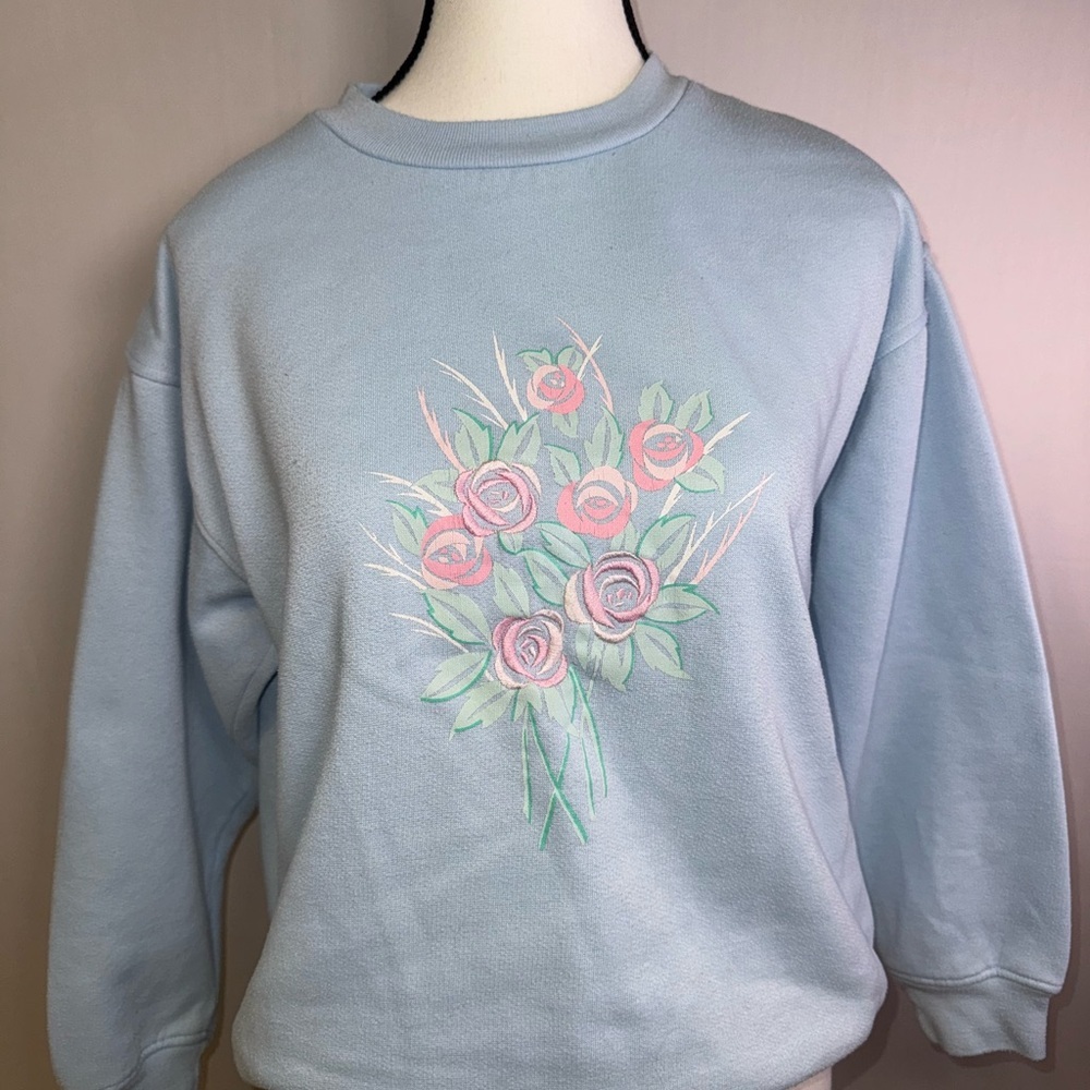 80’s vintage Floral Blue Women's Sweater‎ with floral embroidery